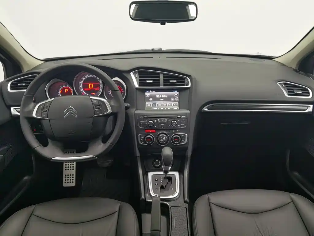 Citroen C4L — миниатюра 5