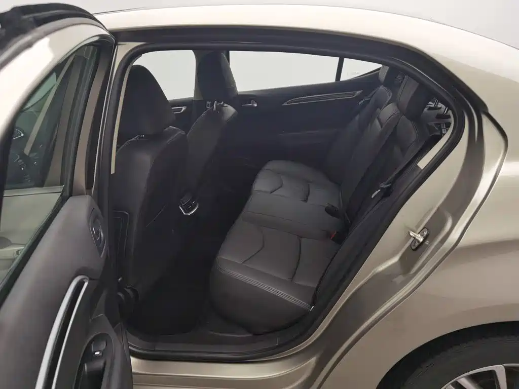 Citroen C4L — миниатюра 15