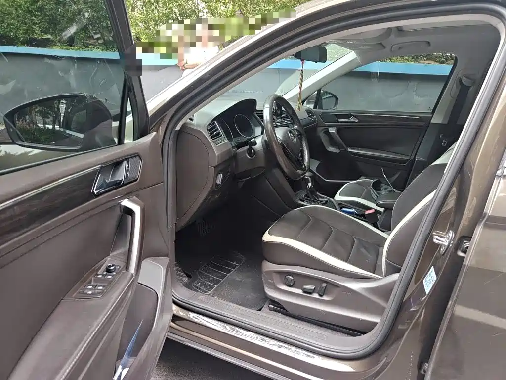 Volkswagen Tiguan L — миниатюра 14