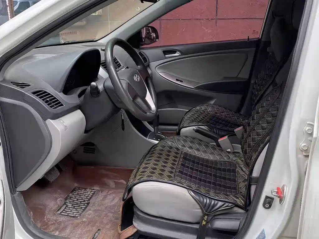 Hyundai Verna — миниатюра 8