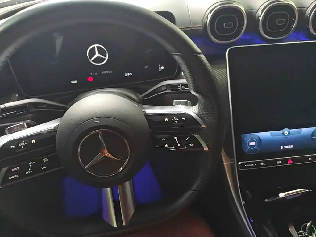 Mercedes-Benz C-Class — миниатюра 14