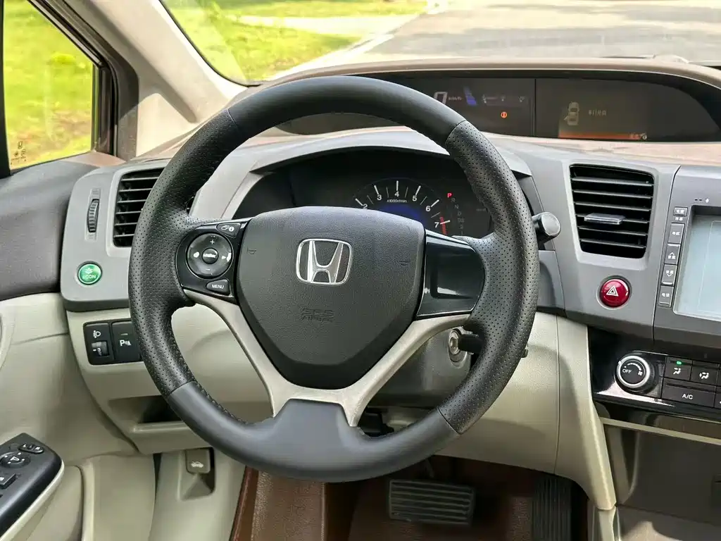 Honda Civic — миниатюра 4
