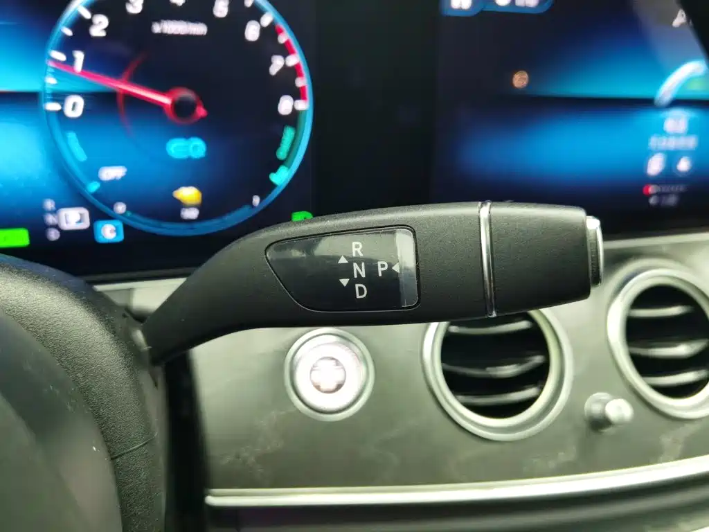 Mercedes-Benz E-Class New Energy — миниатюра 13