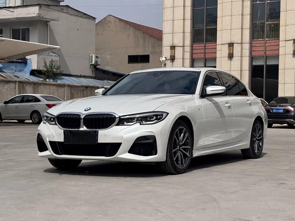 BMW 3 Series 2022
