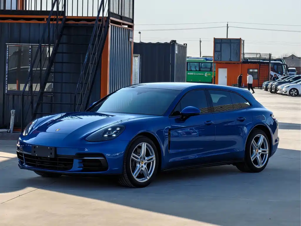 Porsche Panamera 2017 Panamera 4 Sport Turismo 3.0T