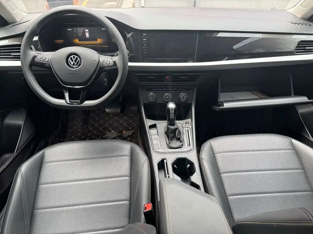 Volkswagen Lavida — миниатюра 5
