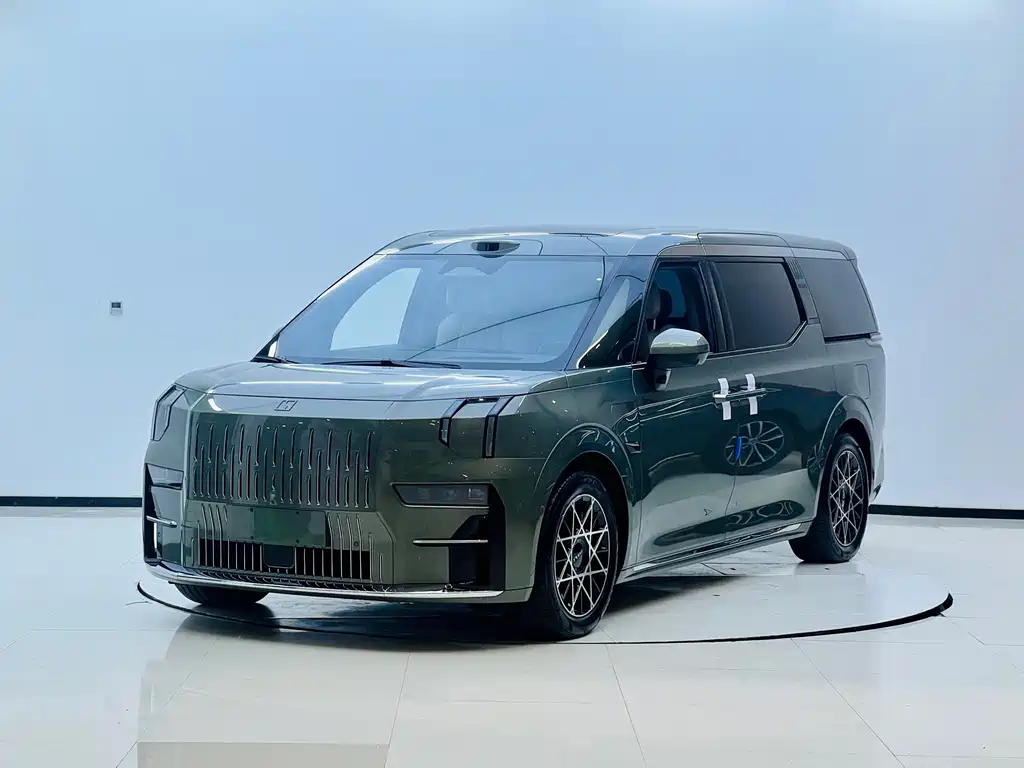 Zeekr 009 2024 мест 108kWh