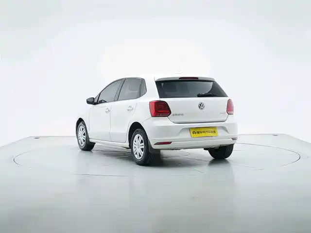 Volkswagen Polo — миниатюра 5