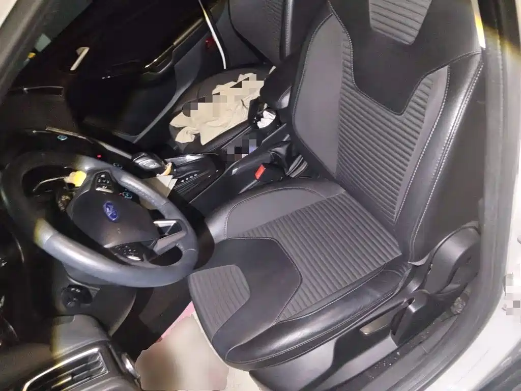 Ford Focus — миниатюра 11