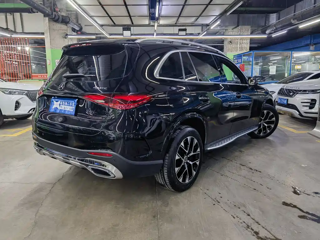 MERCEDES-BENZ GLC