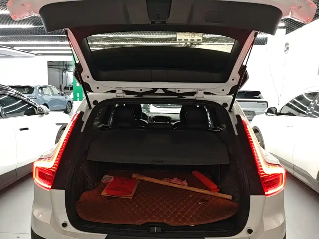 Volvo XC40 — миниатюра 19