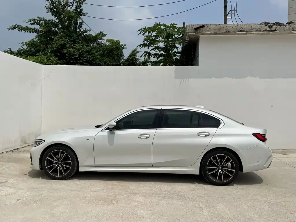 BMW 3 Series — миниатюра 7
