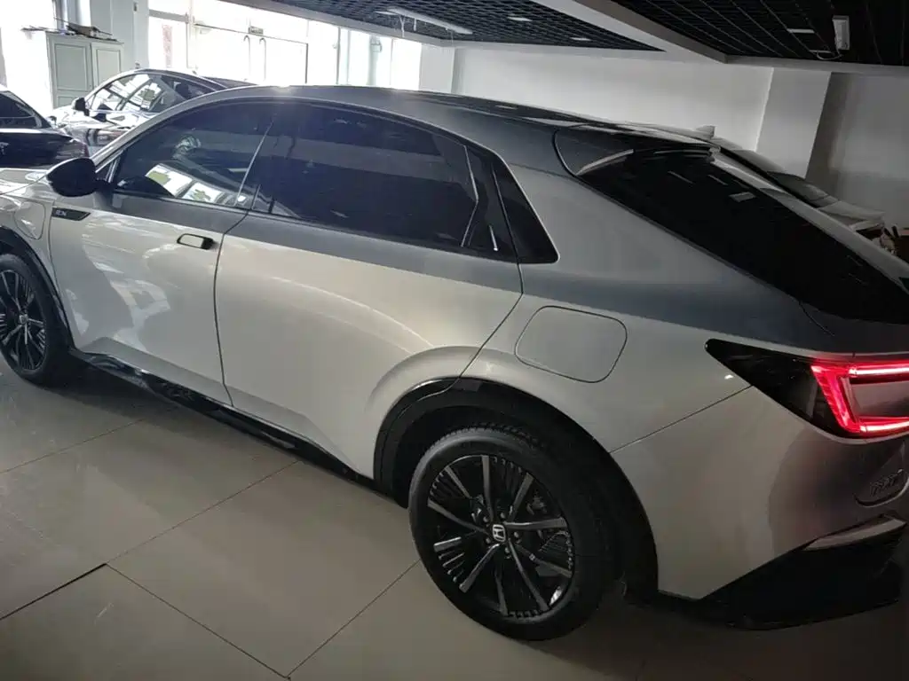Honda e:NP2 — миниатюра 5