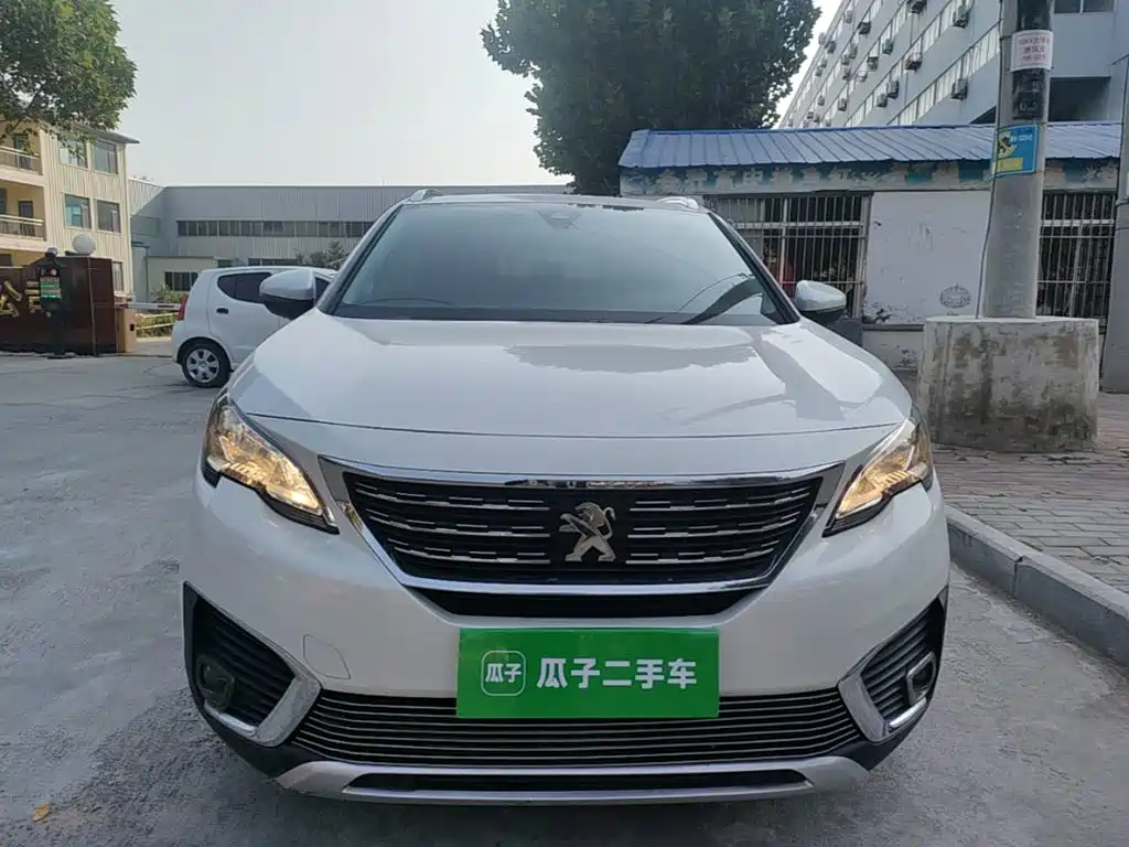 Peugeot 5008 — миниатюра 3