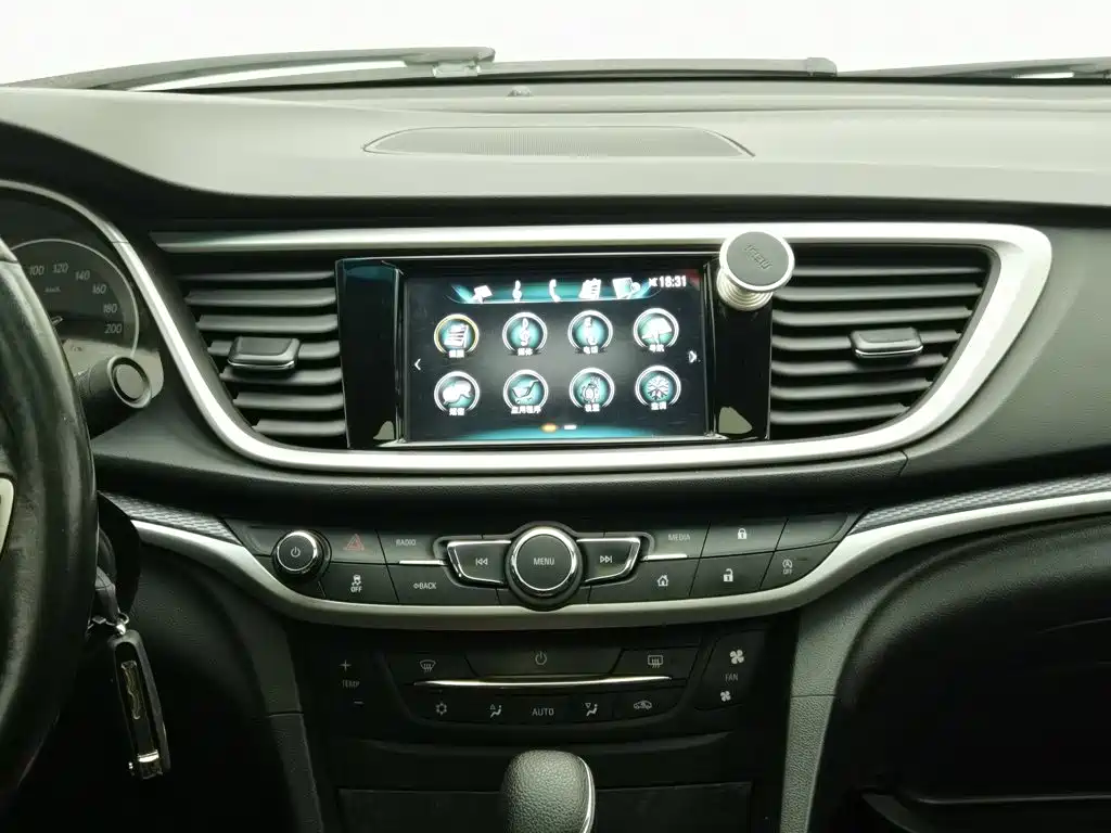 Buick Excelle — миниатюра 12