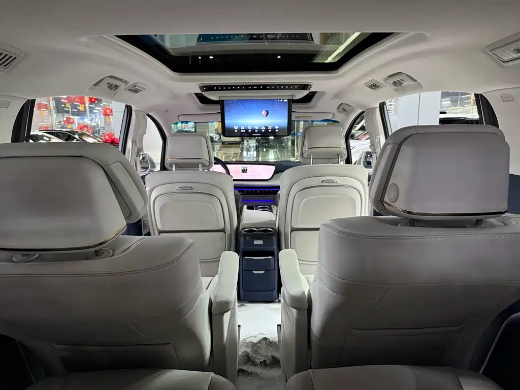 BUICK GL8 NEW ENERGY