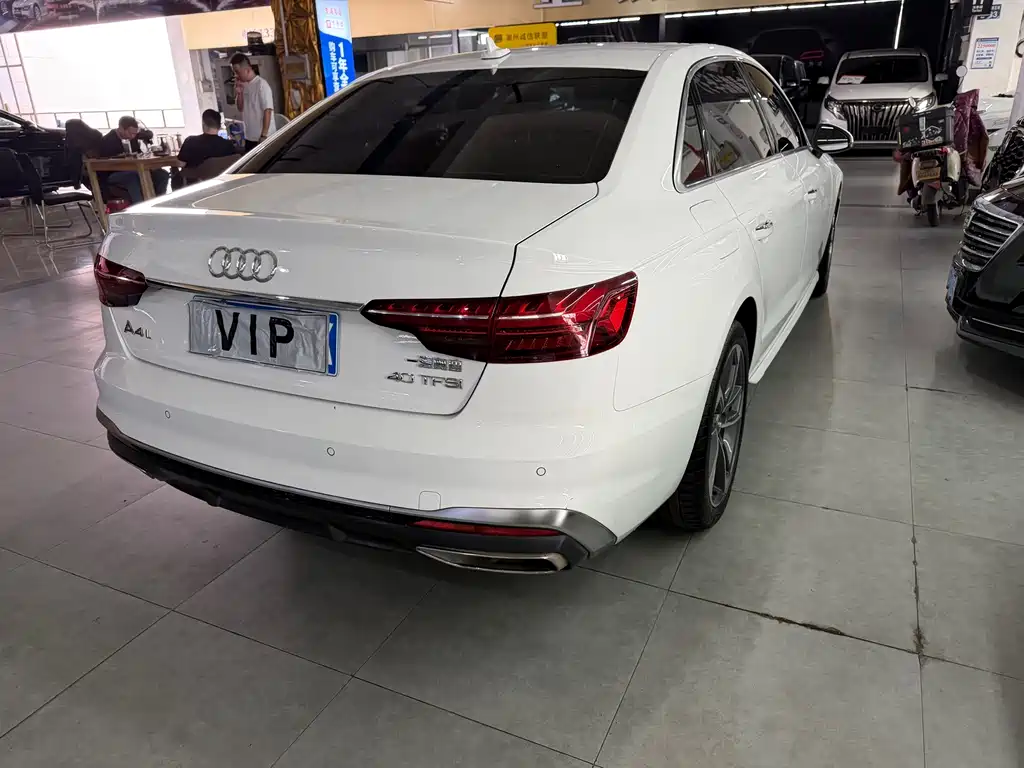Audi A4L — миниатюра 7