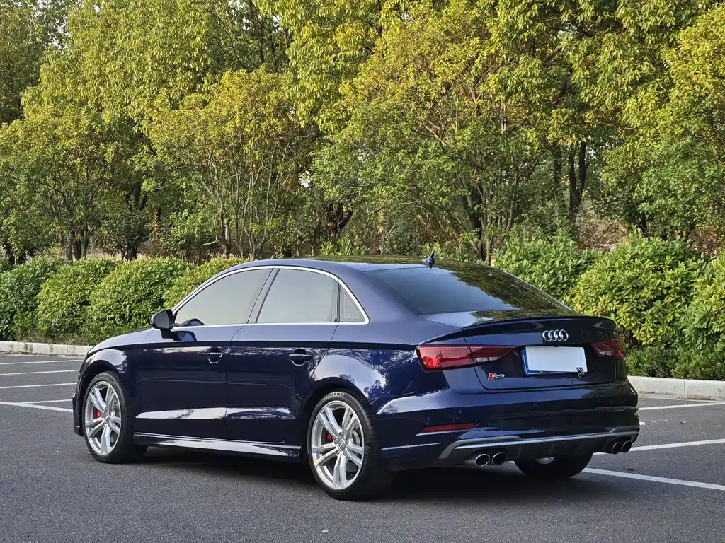 Audi S3 — миниатюра 4