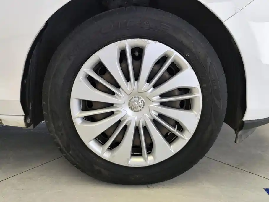Buick Excelle — миниатюра 6