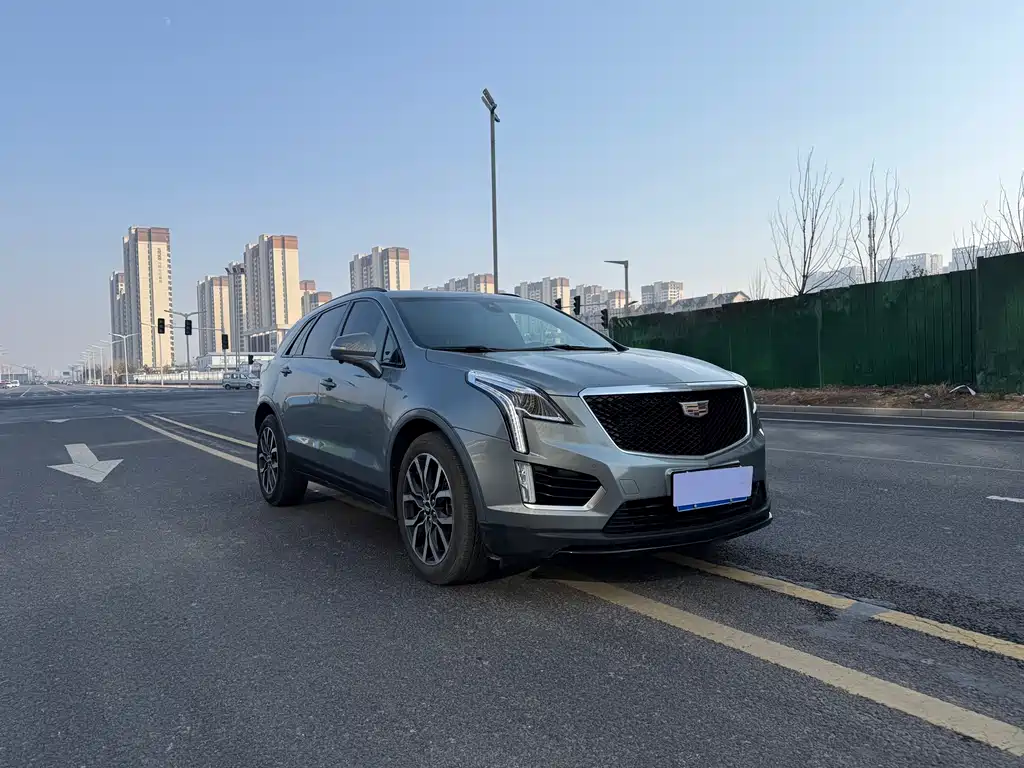 CADILLAC XT5