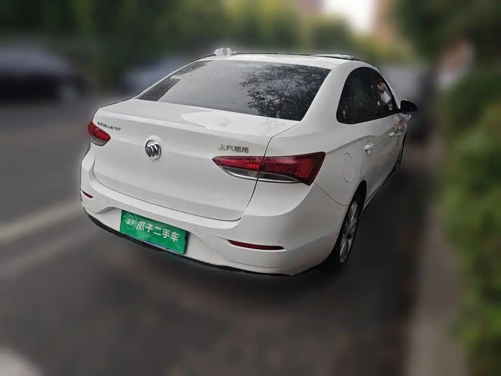 Buick Excelle — миниатюра 6