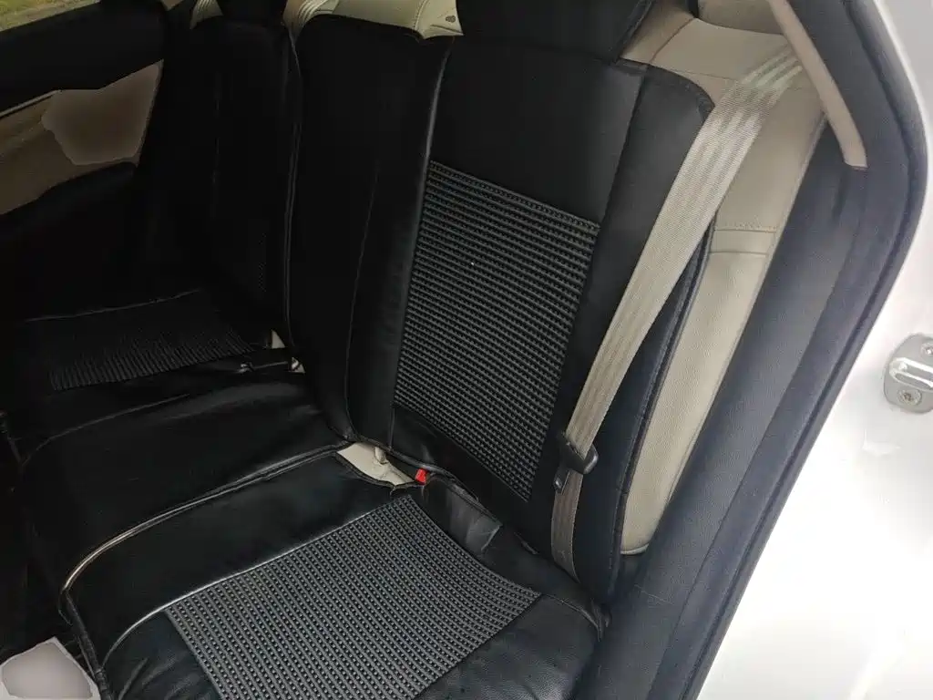 Buick Excelle — миниатюра 18