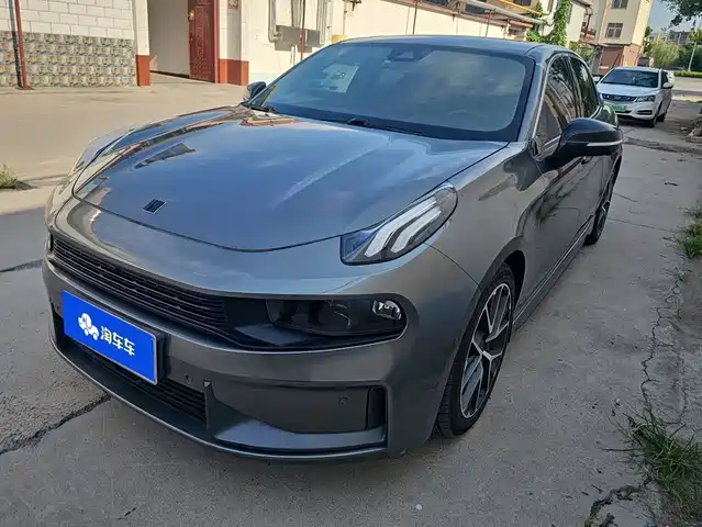 2022 Lynk & Co 03