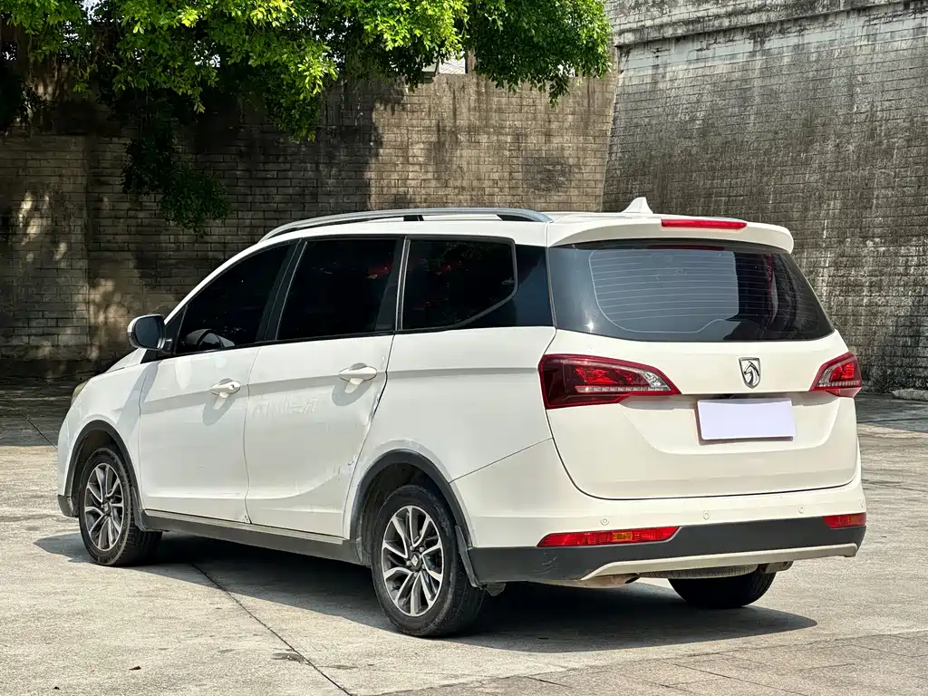 BAOJUN 730
