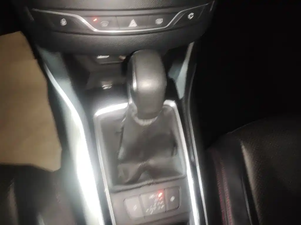 Peugeot 408 — миниатюра 14