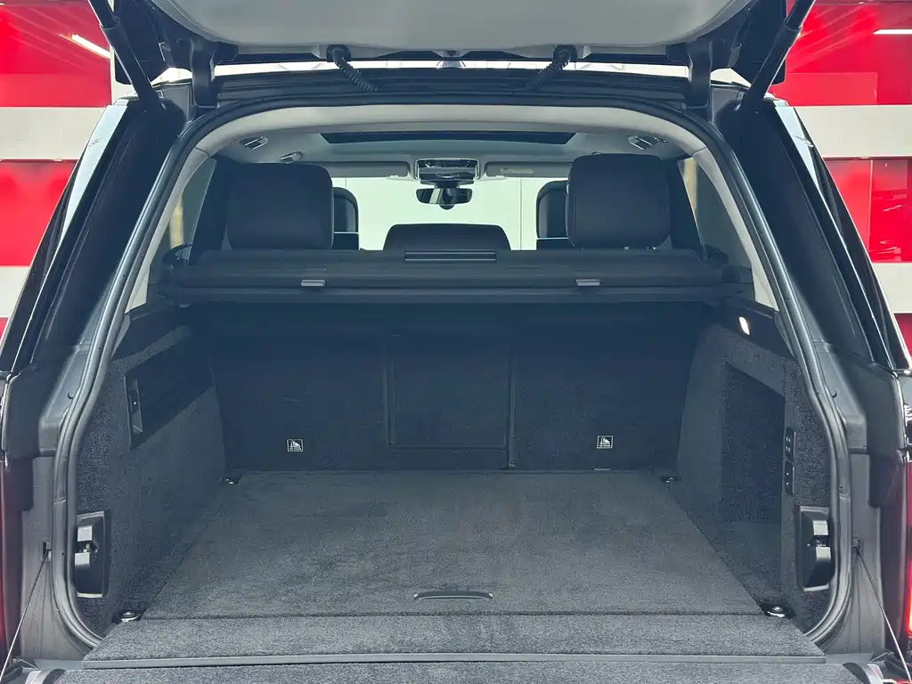 Land Rover Range Rover — миниатюра 20