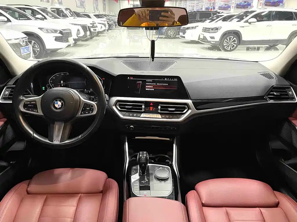 BMW 3 SERIES