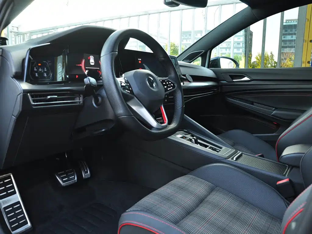 Volkswagen Golf GTI — миниатюра 9