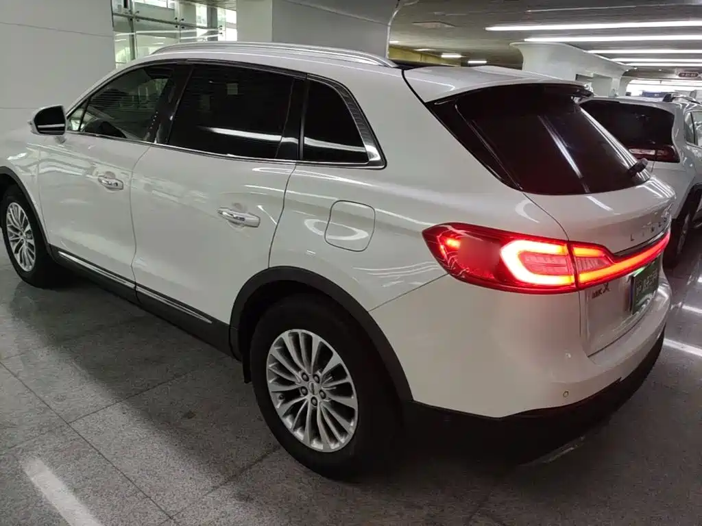 Lincoln MKX — миниатюра 5