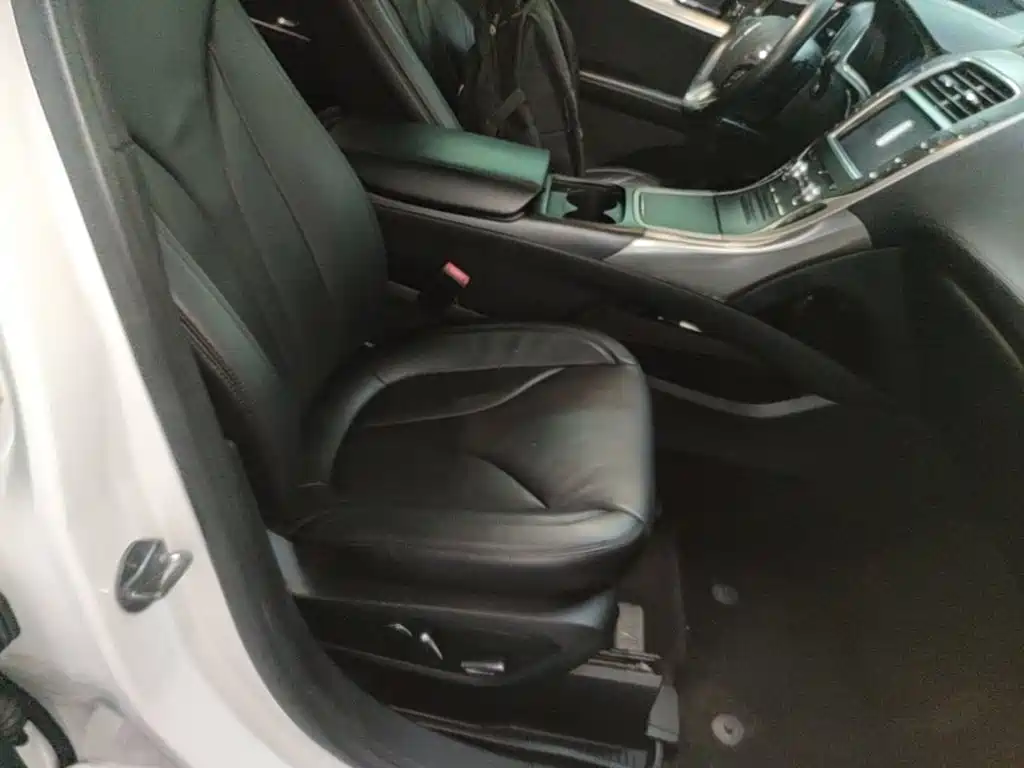 Lincoln MKX — миниатюра 25