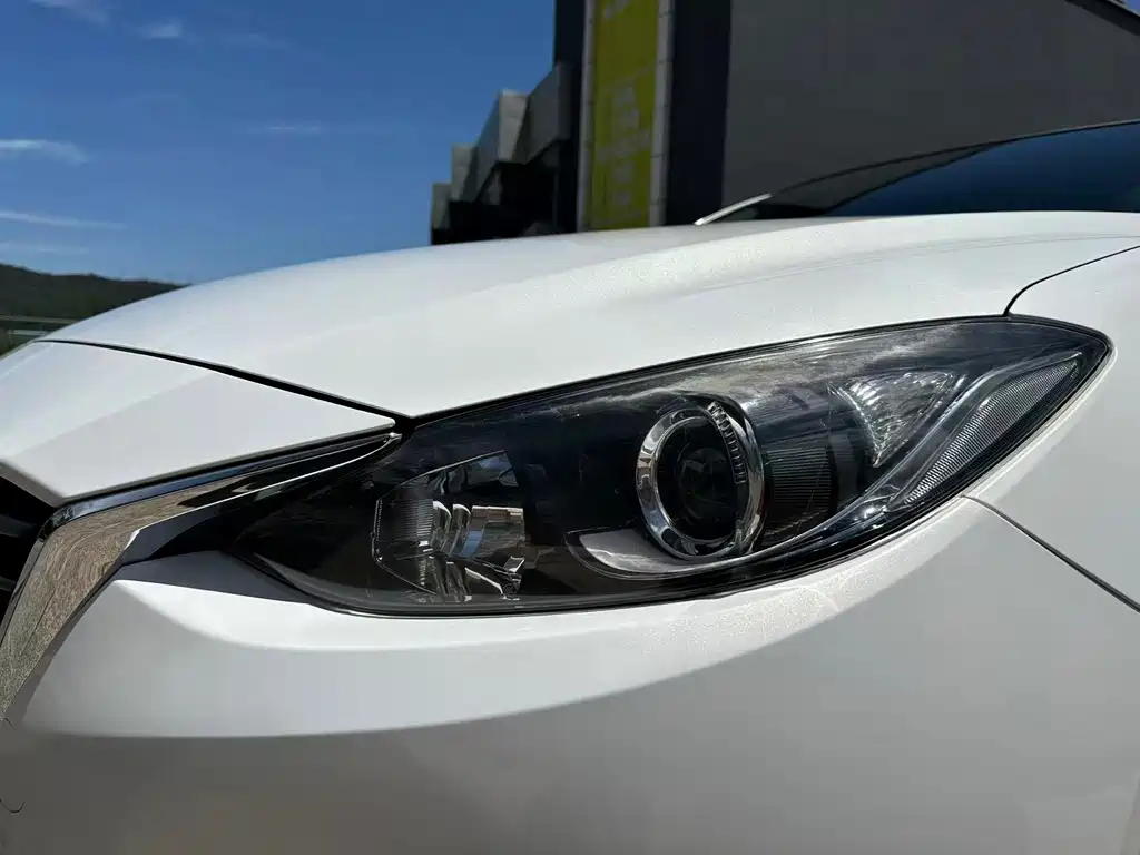 Mazda 3 Axela — миниатюра 20
