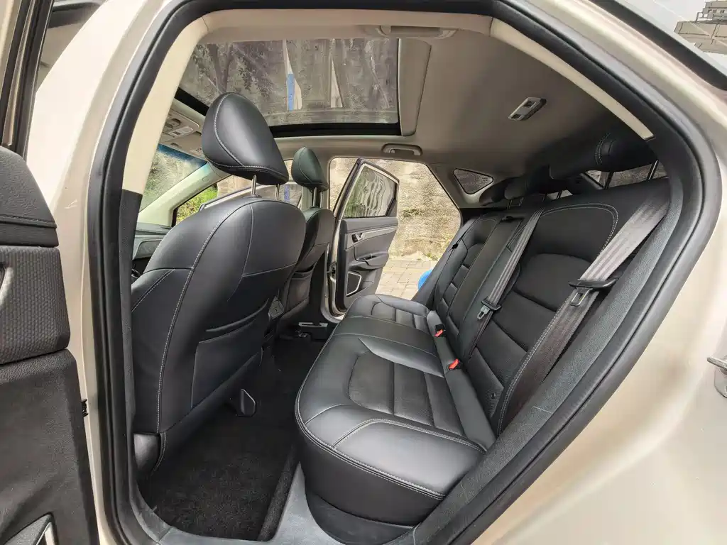 GEELY AUTOMOBILE EMGRAND GS