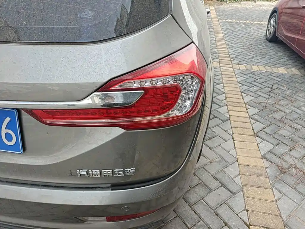 Baojun 310W — миниатюра 8