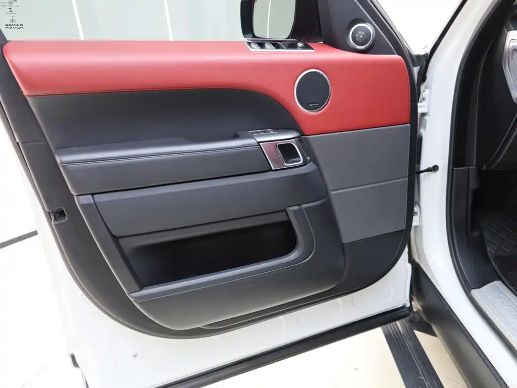 Land Rover Sport — миниатюра 15