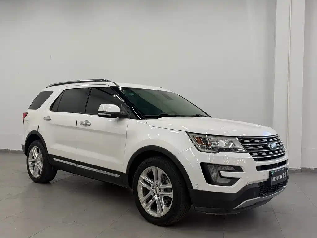 Ford Explorer (Import) — миниатюра 3