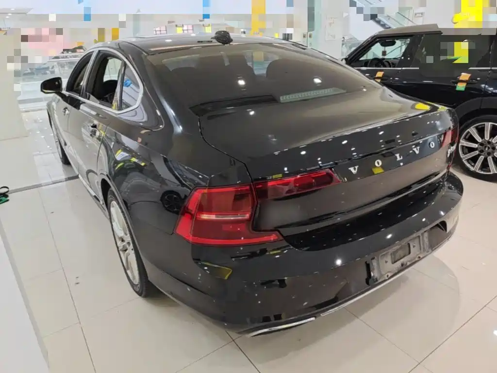 Volvo S90 — миниатюра 5