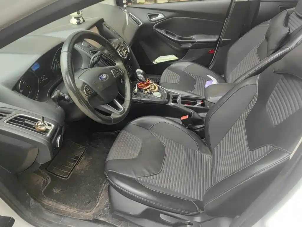 Ford Focus — миниатюра 11