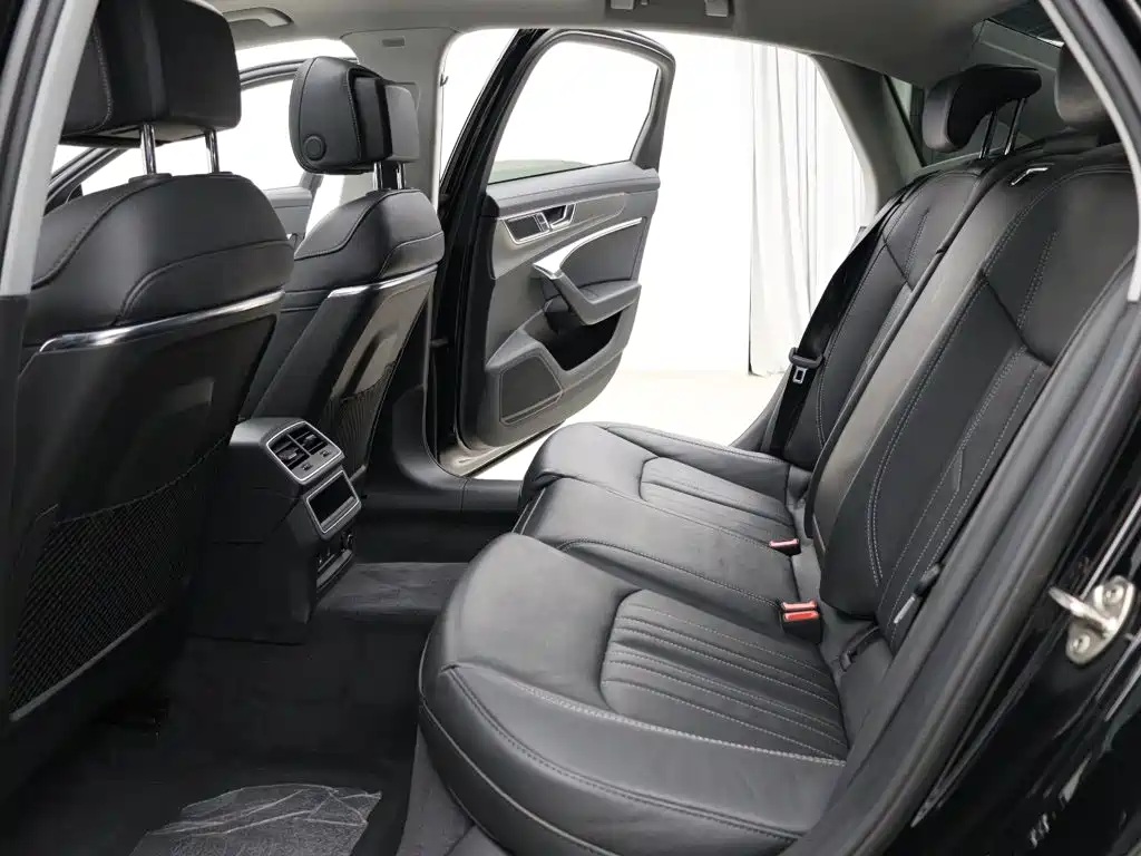 Audi A6L — миниатюра 6