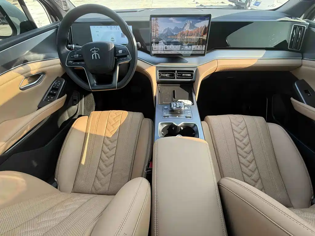 BYD L DM-i — миниатюра 10