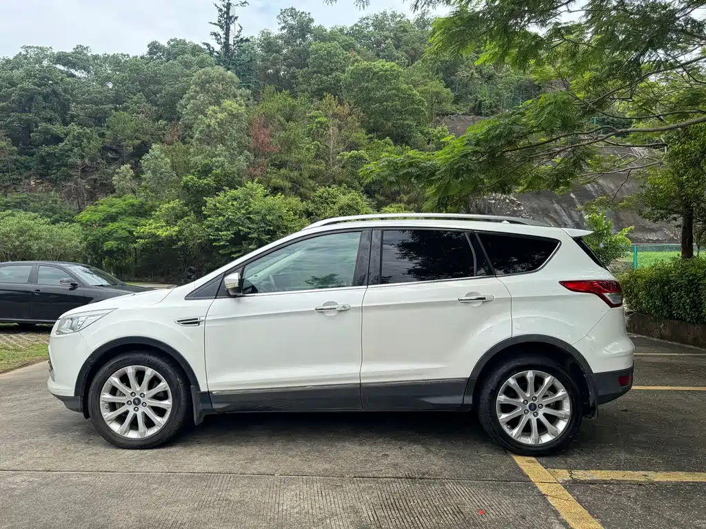 Ford Kuga — миниатюра 4