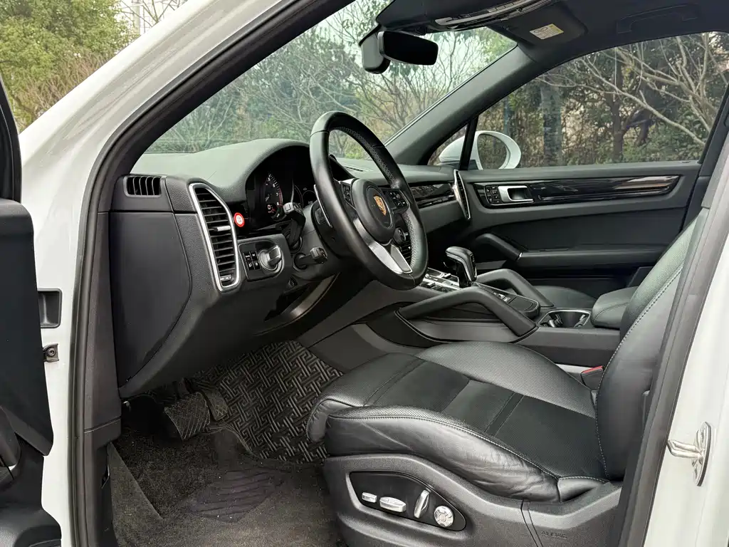 PORSCHE CAYENNE NEW ENERGY