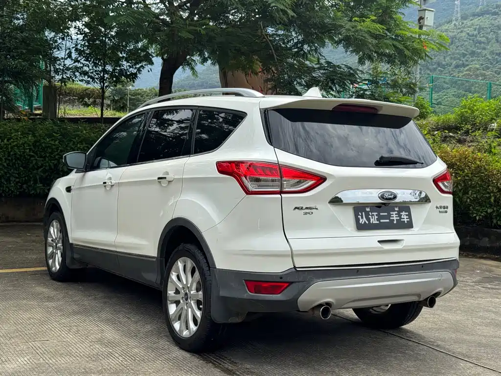 Ford Kuga — миниатюра 15