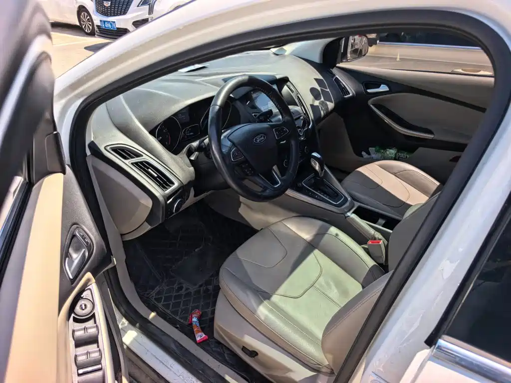 Ford Focus — миниатюра 8