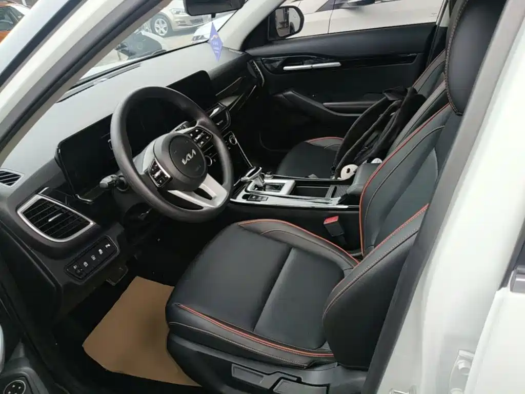 Kia Seltos — миниатюра 15