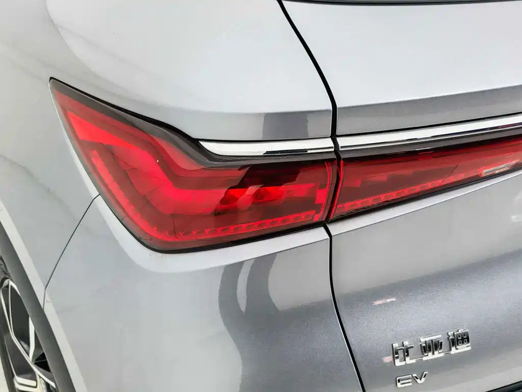 BYD Yuan Plus — миниатюра 18