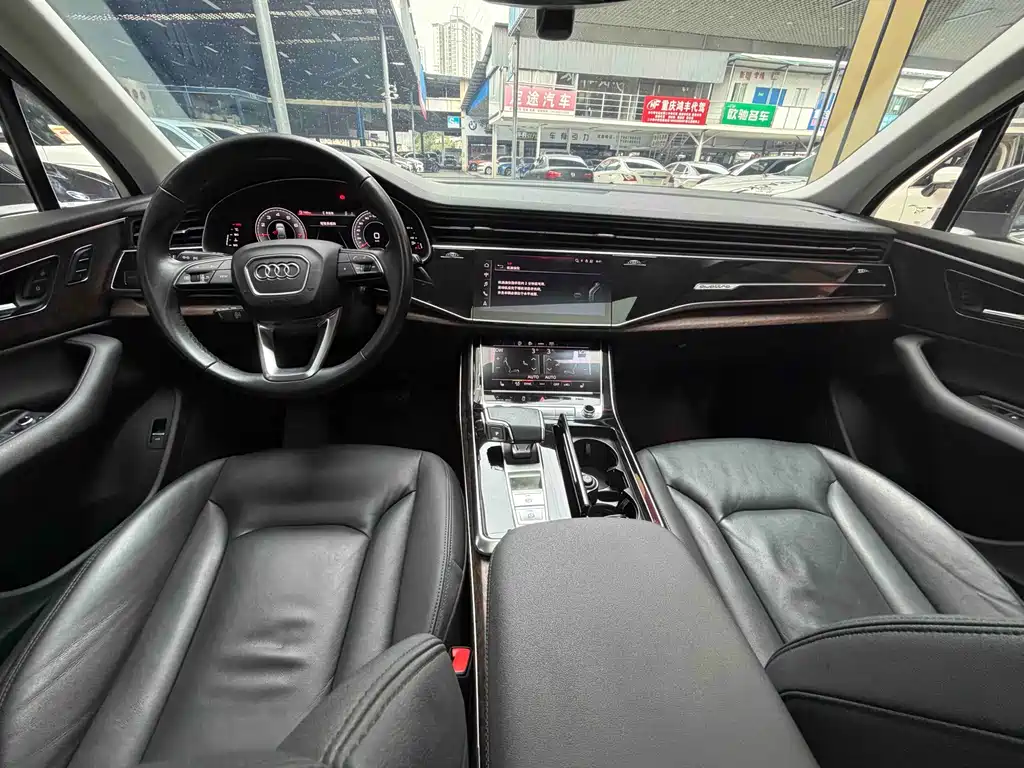 Audi Q7 — миниатюра 22